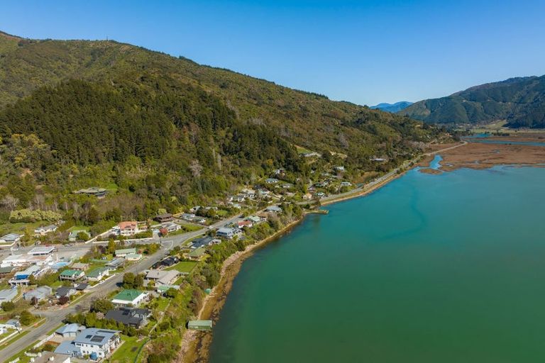 Photo of property in 103 Main Rd Havelock, Havelock, 7100