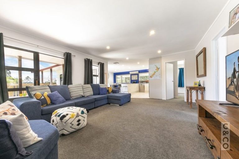 Photo of property in 9 Duke Street, Riverhead, 0820