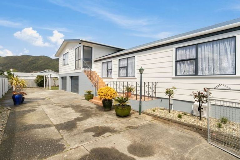 Photo of property in 2/35 Leighton Avenue, Waiwhetu, Lower Hutt, 5010