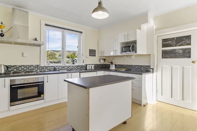 Photo of property in 44 Harris Street, Waimate, 7924