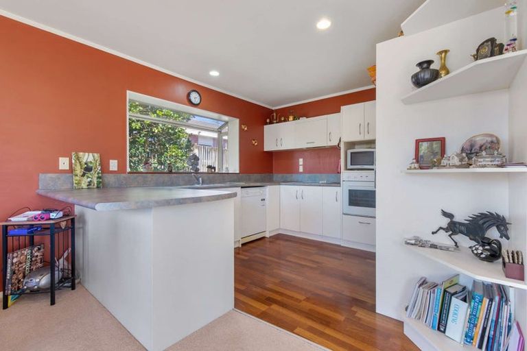 Photo of property in 74 Tawavale Street, Pukehangi, Rotorua, 3015