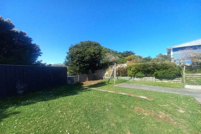 Photo of property in 27 Awatea Street, Ranui, Porirua, 5024