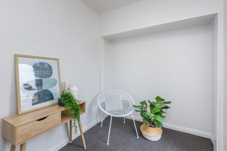 Photo of property in 5a Bradford Place, Awapuni, Palmerston North, 4412