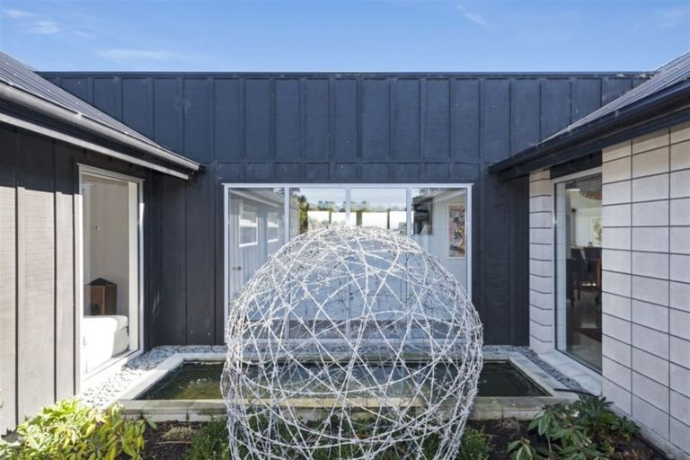 Photo of property in 14 Atkinsons Lane, Pegasus, 7612