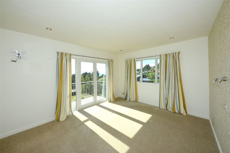 Photo of property in 4 Clearview Lane, Mount Pleasant, Christchurch, 8081
