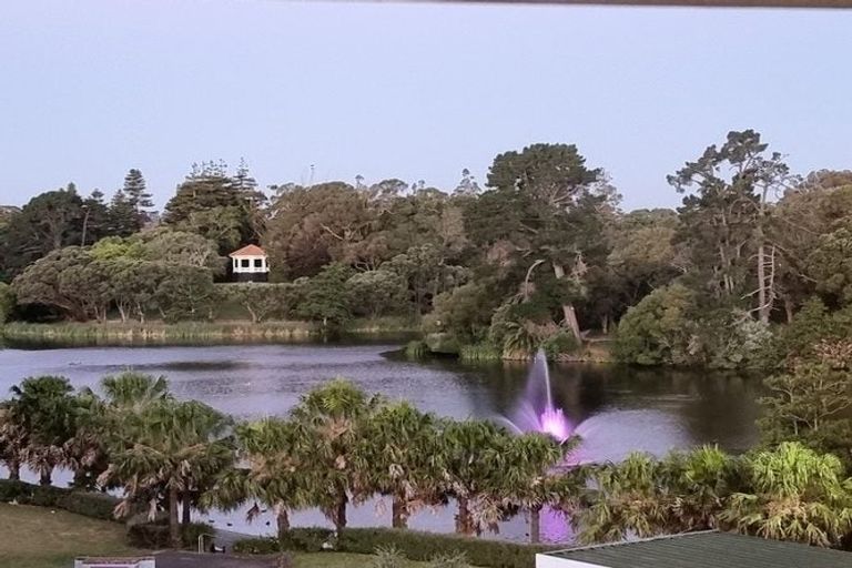 Photo of property in 84 Parkes Avenue, Saint Johns Hill, Whanganui, 4501