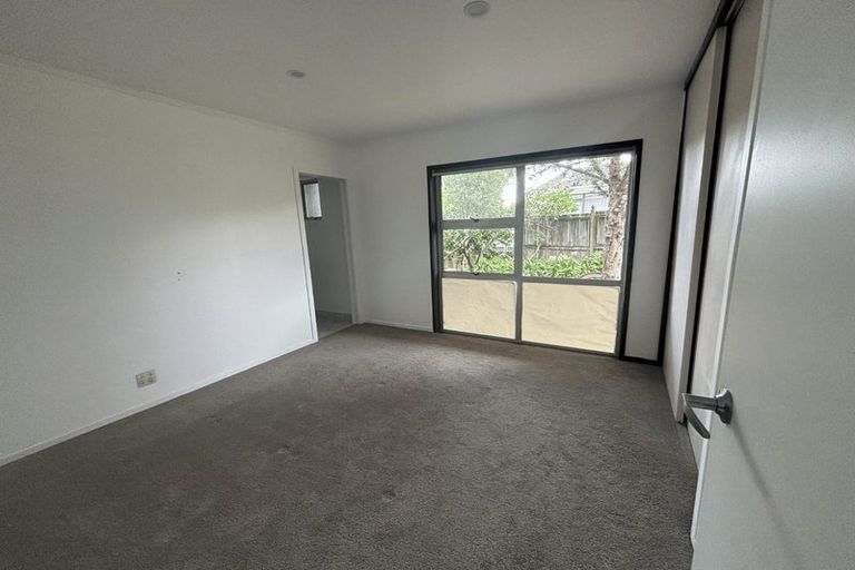 Photo of property in 198 Clovelly Road, Bucklands Beach, Auckland, 2012