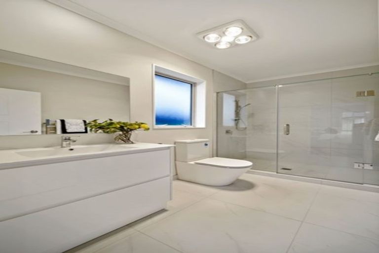 Photo of property in 3 Papaview Road, Papakura, 2110