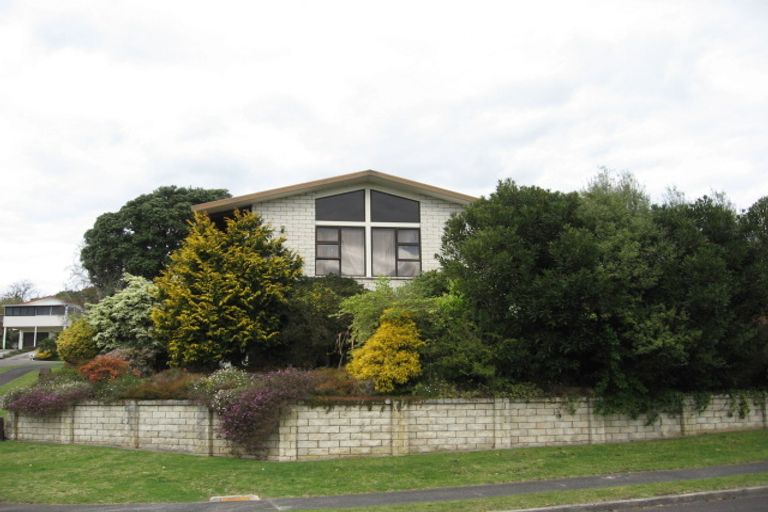 Photo of property in 2 Ajax Place, Welcome Bay, Tauranga, 3112