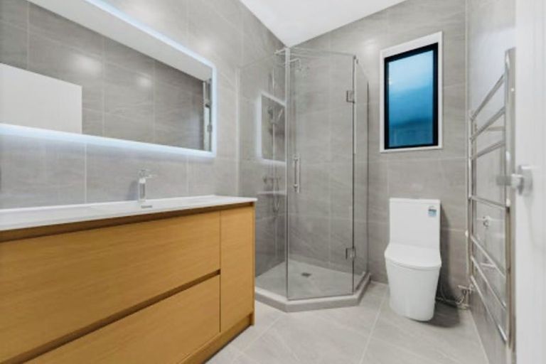 Photo of property in 11 Cronshaw Road, Karaka, Papakura, 2113