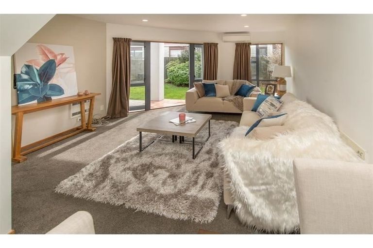 Photo of property in 2/96 Wainui Street, Riccarton, Christchurch, 8041