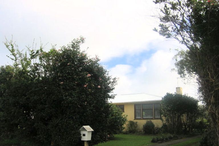 Photo of property in 17 Liverpool Street, Takaro, Palmerston North, 4412