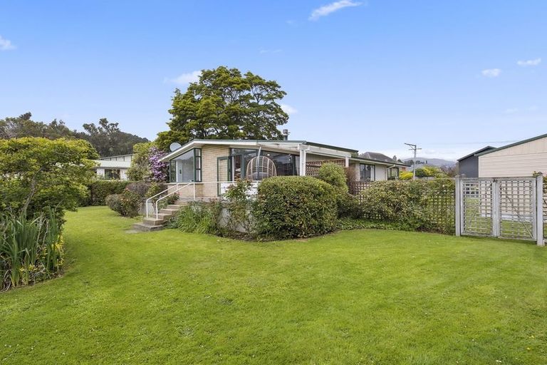 Photo of property in 12 Elizabeth Avenue, East Taieri, Mosgiel, 9024