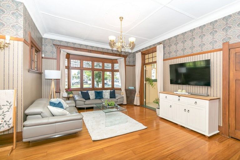 Photo of property in 5 Te Aroha Street, Hamilton East, Hamilton, 3216