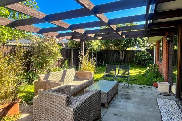 Photo of property in 2/9 Campbell Street, Sumner, Christchurch, 8081