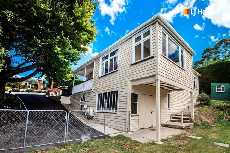 Photo of property in 8 Picardy Street, Maryhill, Dunedin, 9011