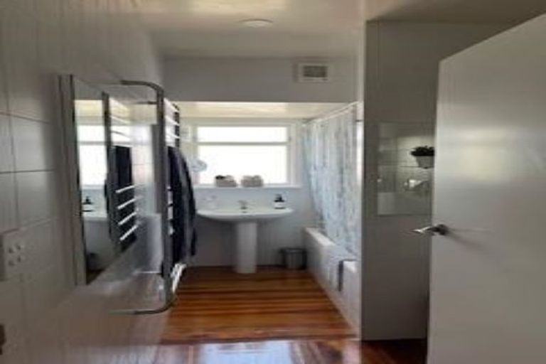 Photo of property in 50 Forres Street, Seatoun, Wellington, 6022