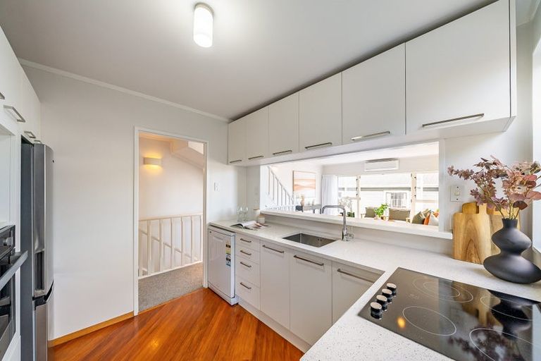 Photo of property in Mcfarlane Mews, 7/2 Mcfarlane Street, Mount Victoria, Wellington, 6011