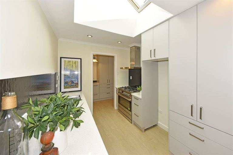 Photo of property in 119 Avonhead Road, Avonhead, Christchurch, 8042