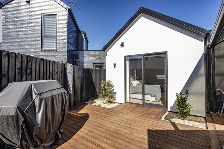 Photo of property in 15 Eminence Drive, Northwood, Christchurch, 8051