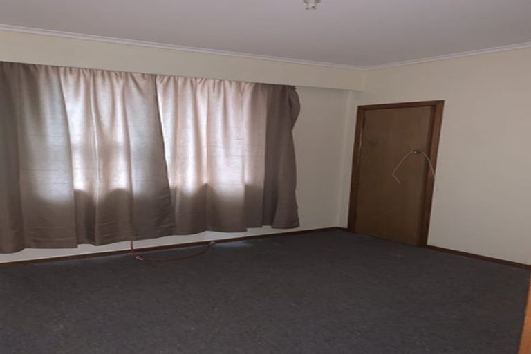 Photo of property in 41 Parrs Cross Road, Henderson, Auckland, 0612