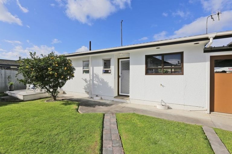 Photo of property in 4/608 Grays Road, Mahora, Hastings, 4120