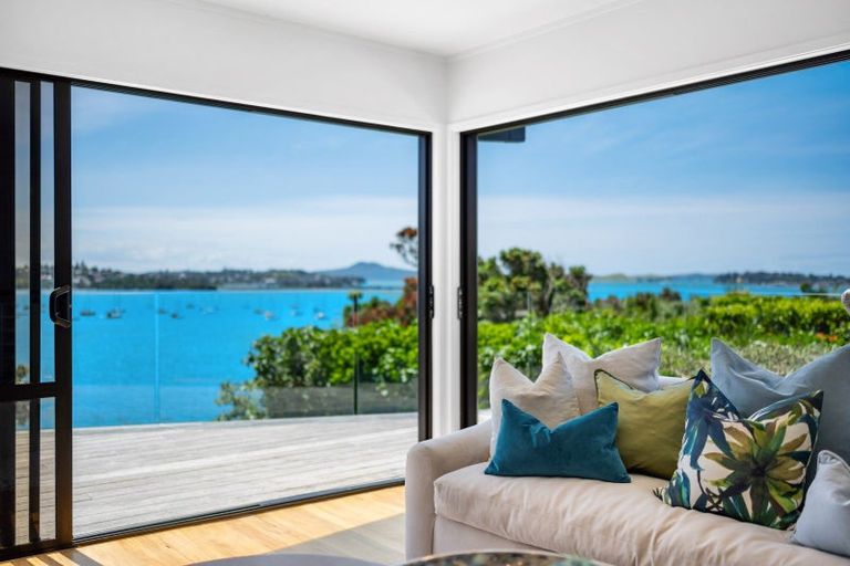 Photo of property in 28 Falstaff Place, Half Moon Bay, Auckland, 2012