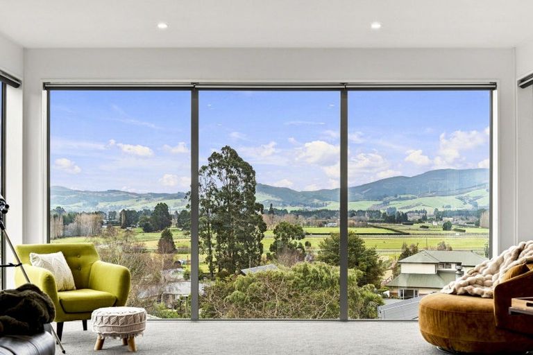 Photo of property in 32 Paterson Road, Mosgiel, 9092