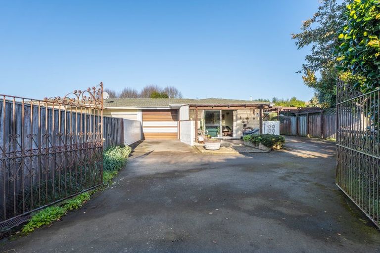 Photo of property in 2/367a Withells Road, Avonhead, Christchurch, 8042