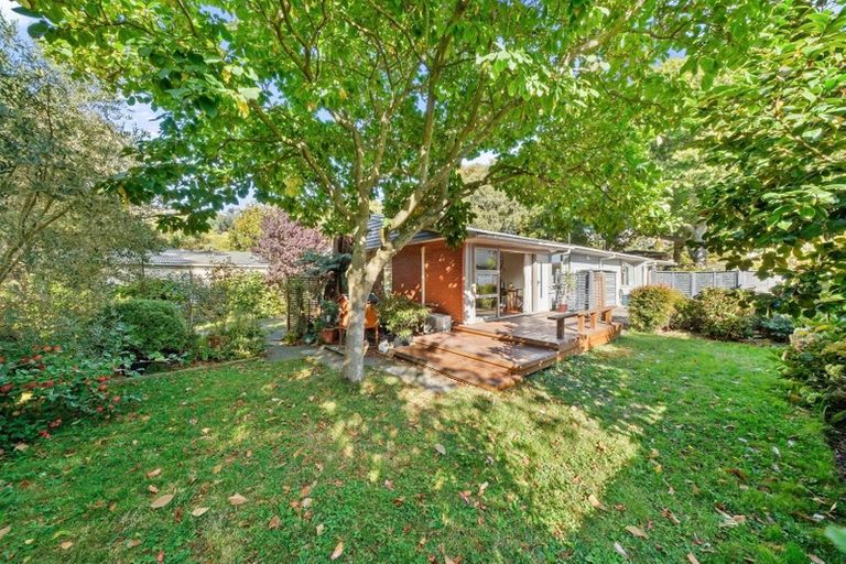 Photo of property in 2/11 Holliss Avenue, Cashmere, Christchurch, 8022