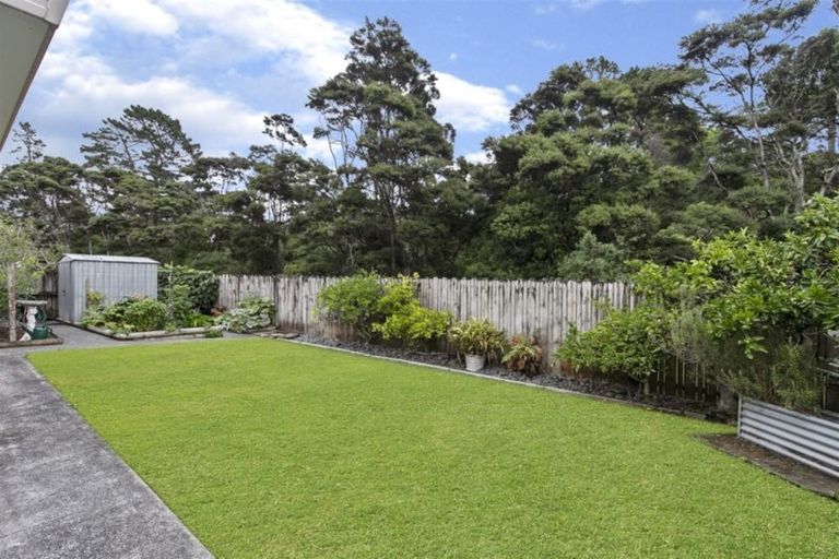 Photo of property in 6 Waimoko Glen, Swanson, Auckland, 0612