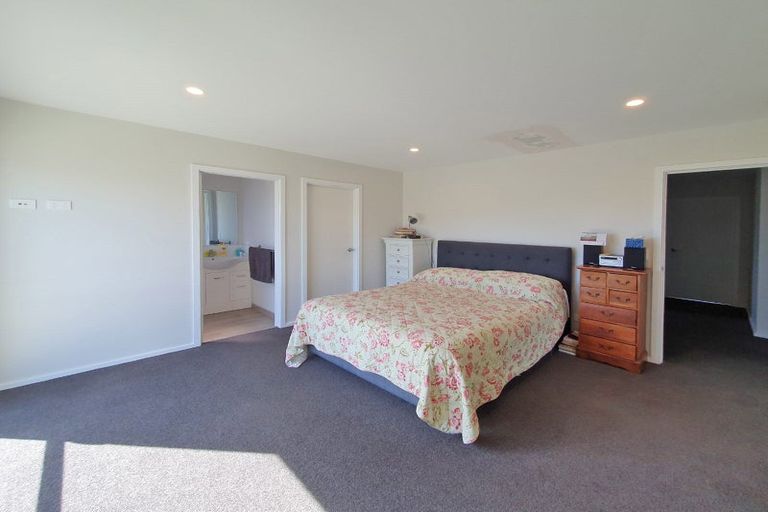 Photo of property in 33 Waimakariri Drive, Te Awa, Napier, 4110