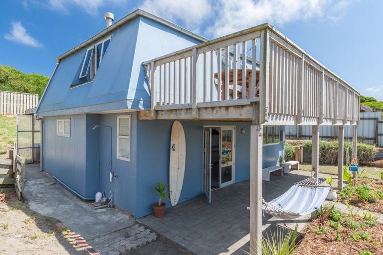 Photo of property in 14 Hunia Terrace, Himatangi Beach, Foxton, 4891
