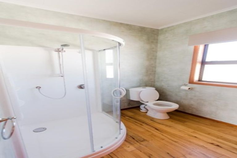 Photo of property in 22 Richmond Avenue, Richmond Heights, Taupo, 3330