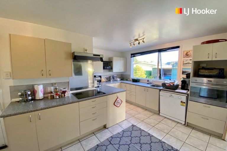 Photo of property in 5 Freyberg Road, Fairfield, Dunedin, 9018