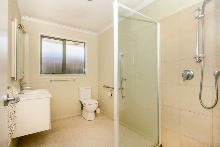 Photo of property in 100 Queen Street, Westport, 7825