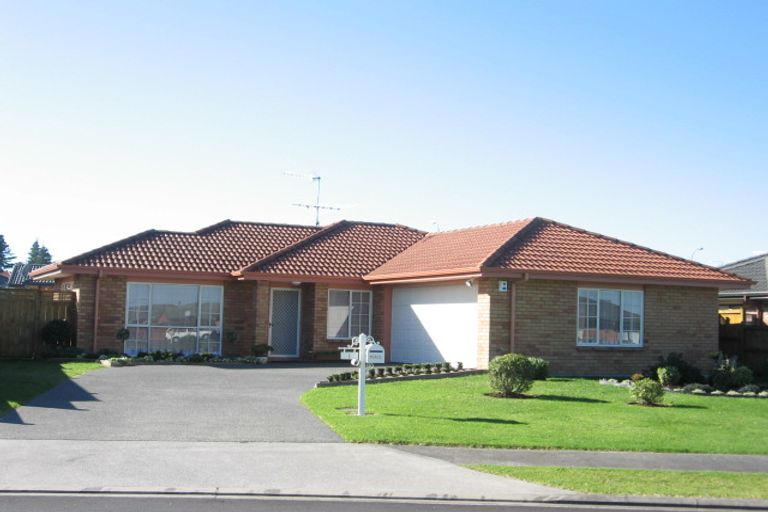 Photo of property in 1 Adair Place, Weymouth, Auckland, 2103