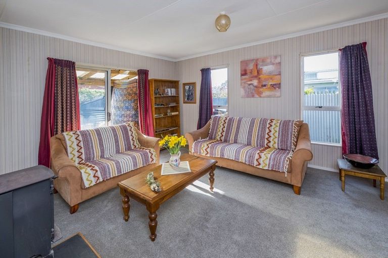 Photo of property in 5 Health Camp Road, Otaki Beach, Otaki, 5512