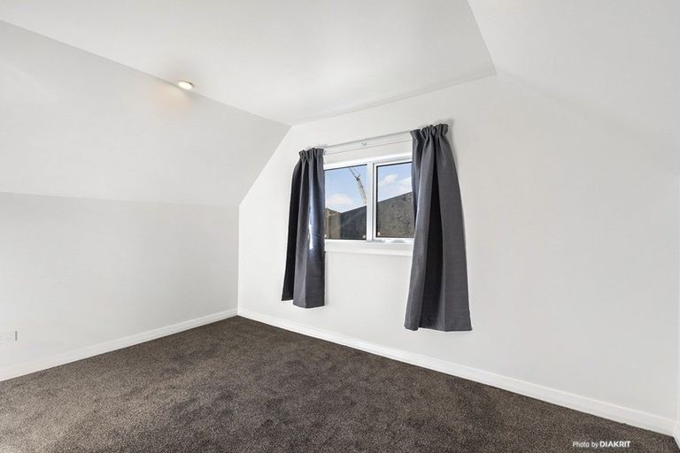 Photo of property in 68 Russell Terrace, Berhampore, Wellington, 6023