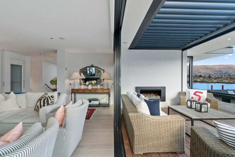 Photo of property in 12 Bay Rise, Wanaka, 9305