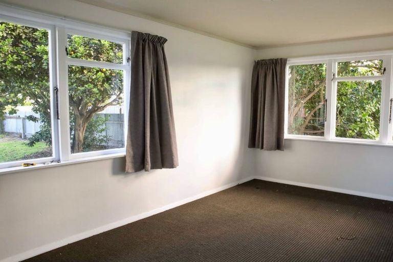 Photo of property in 11 Lister Crescent, Maraenui, Napier, 4110