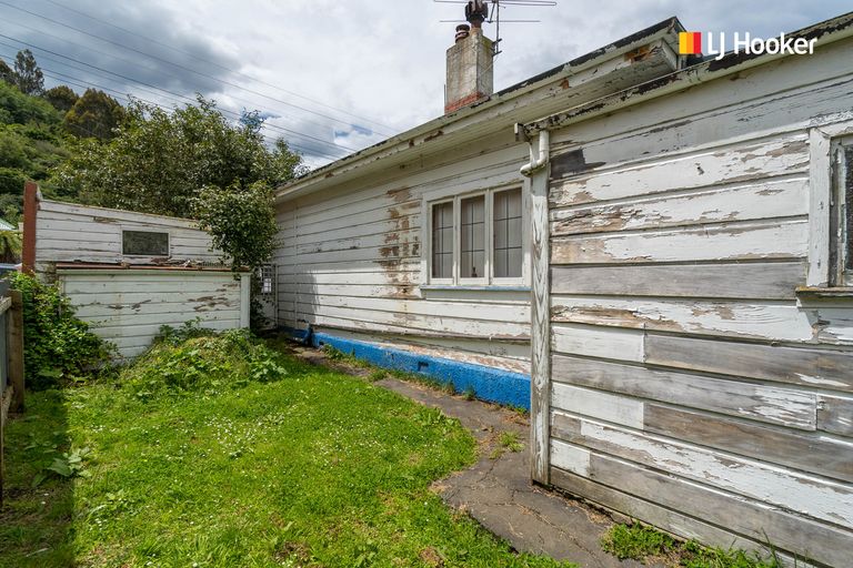 Photo of property in 43 Selwyn Street, North East Valley, Dunedin, 9010