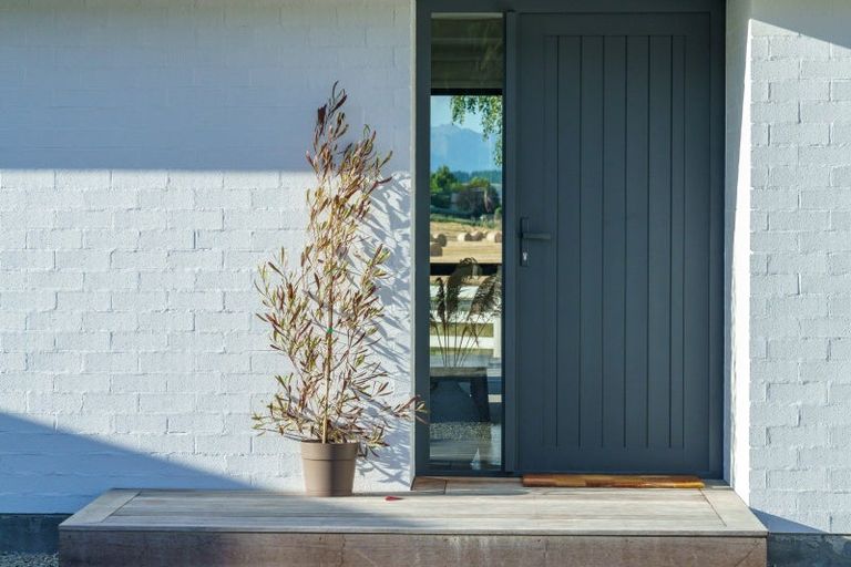 Photo of property in 153 Main Road, Luggate, Cromwell, 9383