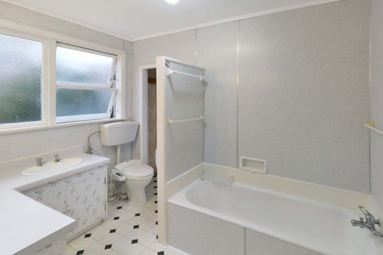 Photo of property in 206a Waiwhetu Road, Waterloo, Lower Hutt, 5011