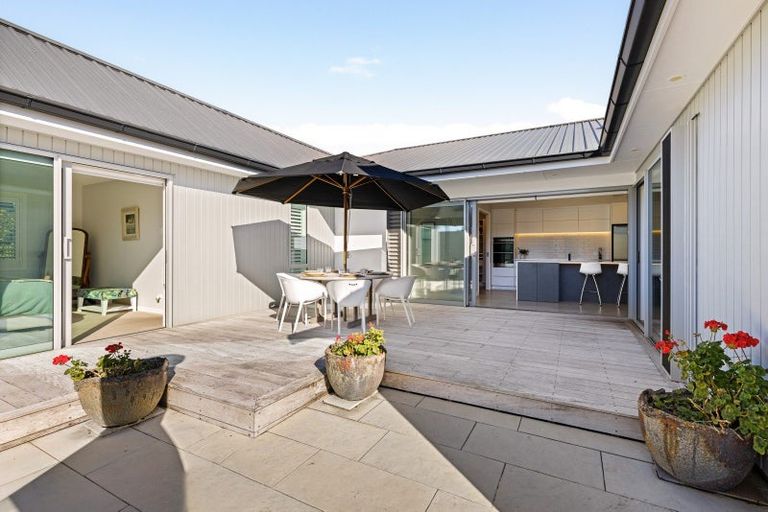 Photo of property in 8 Point Wells Road, Point Wells, Warkworth, 0986