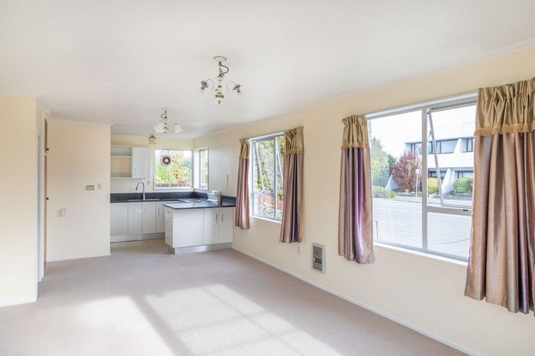 Photo of property in 1/104 Picton Avenue, Riccarton, Christchurch, 8011