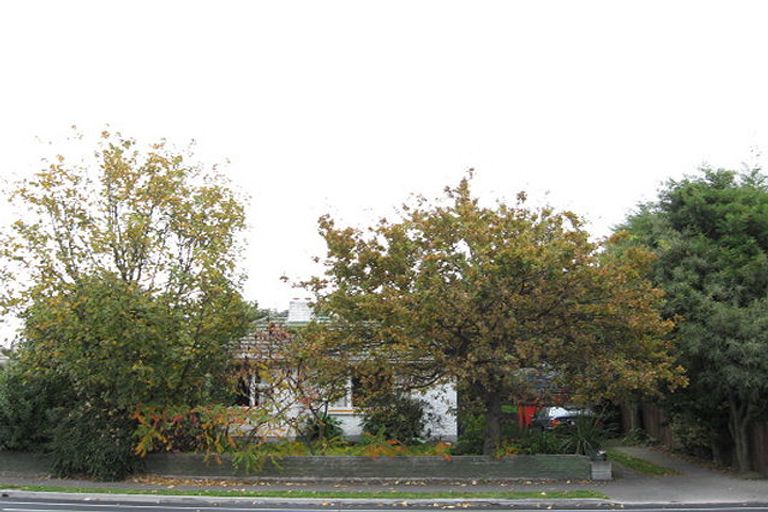 Photo of property in 22 Curletts Road, Sockburn, Christchurch, 8042