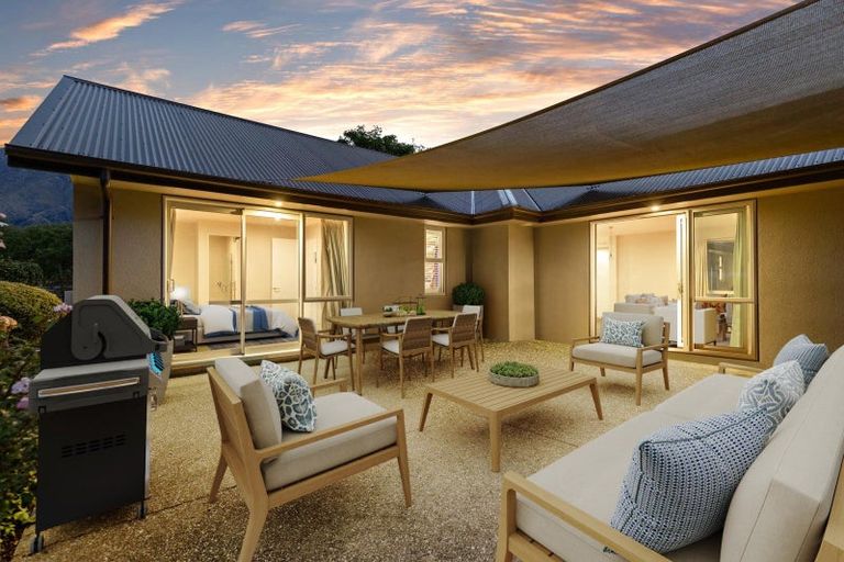 Photo of property in 8 Crawford Place, Lake Hayes, Queenstown, 9304