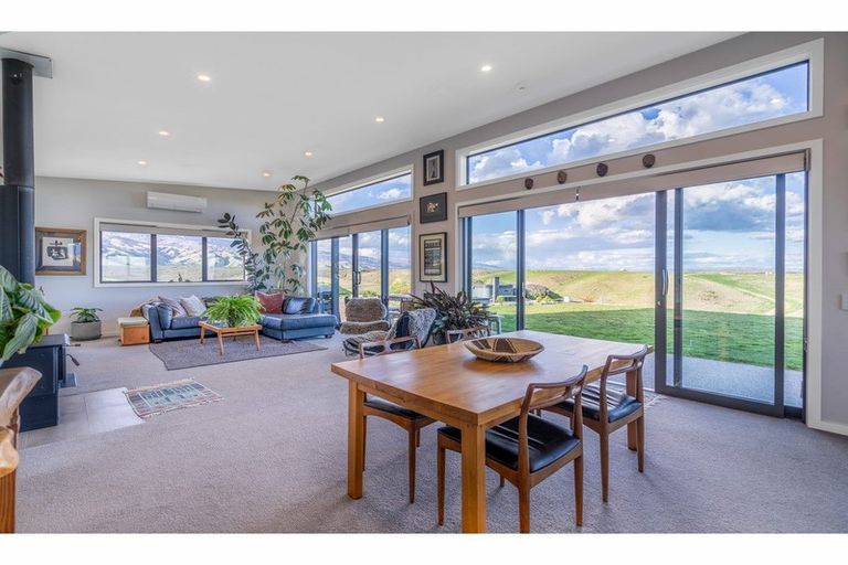 Photo of property in 51 Pihoihoi Road, Waikerikeri, Alexandra, 9393