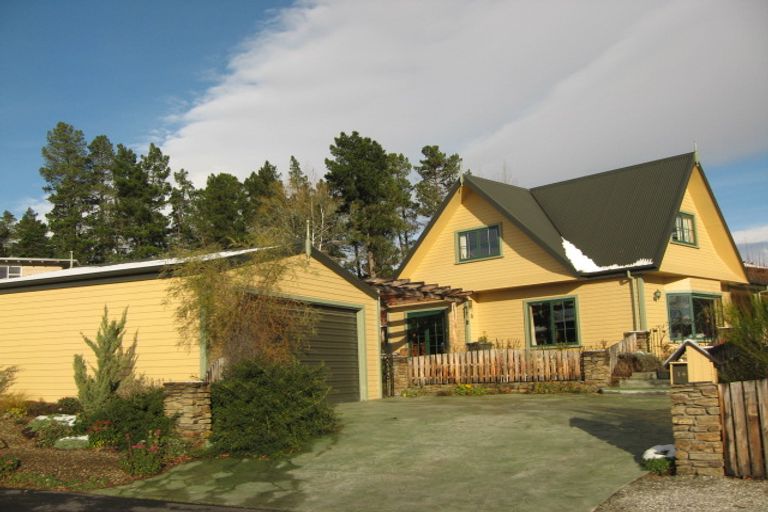 Photo of property in 14 Craig Place, Bridge Hill, Alexandra, 9320